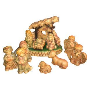 Nativity  Eleven Ceramic Pieces Child Faces